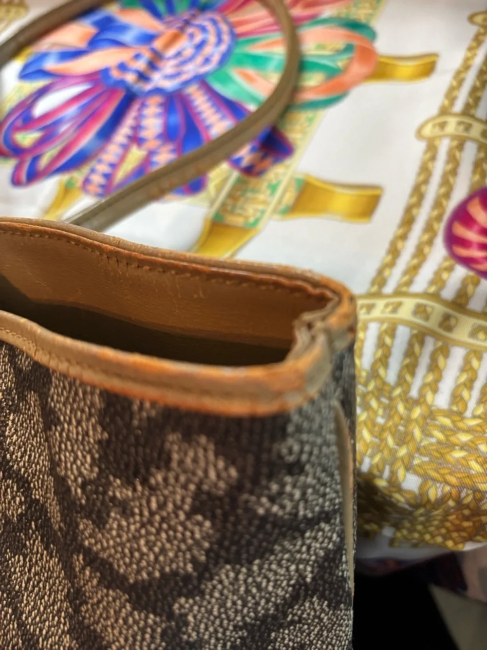 RARE Vintage Yves Saint Laurent Giraffe Print Tote – Grey/Tan Coated Canvas